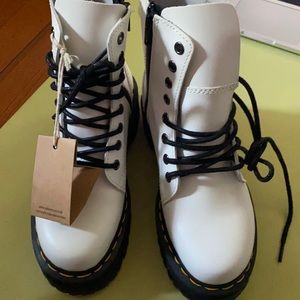 Dr. Marten new with tags , size 5